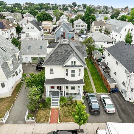 Charming New England Style Apartment 6 Miles To Downtown Boston, 4 Miles To Logan Airport レビア エクステリア 写真